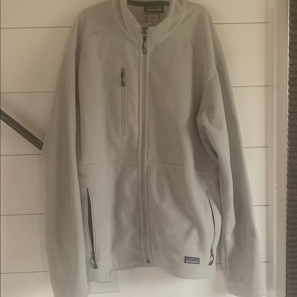 Patagonia Gray Zip Up Fleece Sweater - Picture 1 of 4